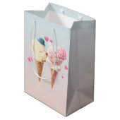 Eiscreme-Paar - Liebe bei First Lick Mittlere Geschenktüte (Rückseite Schrägansicht)