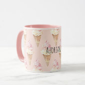 Eiscreme-Waffeln mit rosa Erdbeere-Vanille-Eis Tasse (Vorderseite Links)