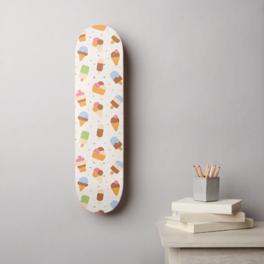 Eiscrememuster, Eiscreme-Kone, Eisvogel Skateboard (Wandkunst)