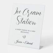 Eiscremestation Abschluss Minimal Schwarz-weiß Sockelschild (Vorderseite)