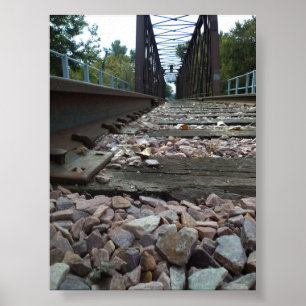 Eisenbahnschiene aus niedriger Perspektive Poster