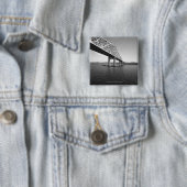 Eisenbrücke B&W Button (Beispiel)
