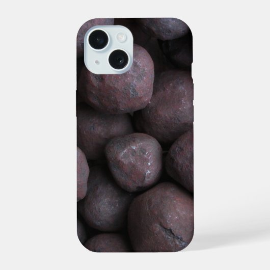 Eisenerz-Pellets iPhone 15 Hülle (Rückseite)