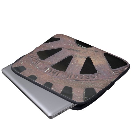 Eisengitter Laptopschutzhülle (Vorne Knopf)