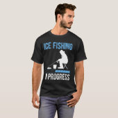 Eisfischen im Gange T-Shirt (Vorne ganz)