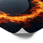 Eishockeypuck in Flammen Poster (Ecke)