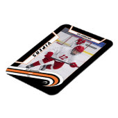 Eishockeyspieler in lebendig orangefarbenem Schwar Magnet (Linke Seite)