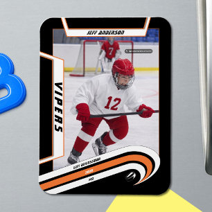 Eishockeyspieler in lebendig orangefarbenem Schwar Magnet