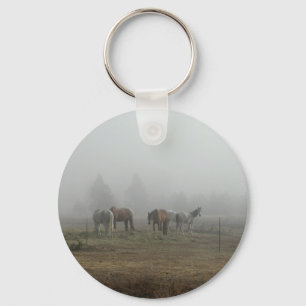 Eisiger Morgen-Nebel mit Pferdeschlüsselkette Schlüsselanhänger