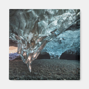 Eisstalatit in einer Eishöhle Magnet