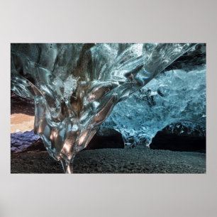 Eisstalatit in einer Eishöhle Poster