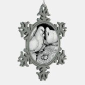Eistauben Schneeflocken Zinn-Ornament (Links)