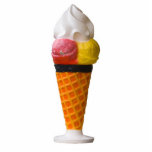 Eistütespaßskulptur, Geschenkidee Freistehende Fotoskulptur<br><div class="desc">große bunte Eiscreme-Kornettskulptur.  große Geschenkidee für Kinder,  Kinder,  Eiscremeliebhaber</div>