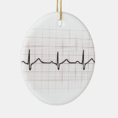 EKG Herzschlag auf Zeichenpapier mit Keramikornament (Rechts)