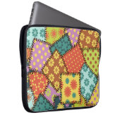 Eklektisches Patchwork: Vielfältige Muster-Mischun Laptopschutzhülle (Vorne Rechts)
