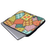 Eklektisches Patchwork: Vielfältige Muster-Mischun Laptopschutzhülle (Vorne Knopf)