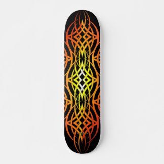 Eklipse-Dreiergruppe (Glühen-Schattierung) Skateboard