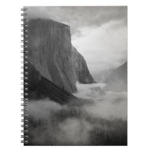 El Capitan mit wirbelndem Nebel Notizblock