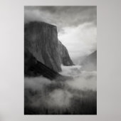 El Capitan mit wirbelndem Nebel Poster (Vorne)