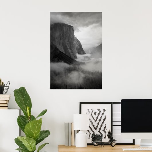 El Capitan mit wirbelndem Nebel Poster (Heimbüro)