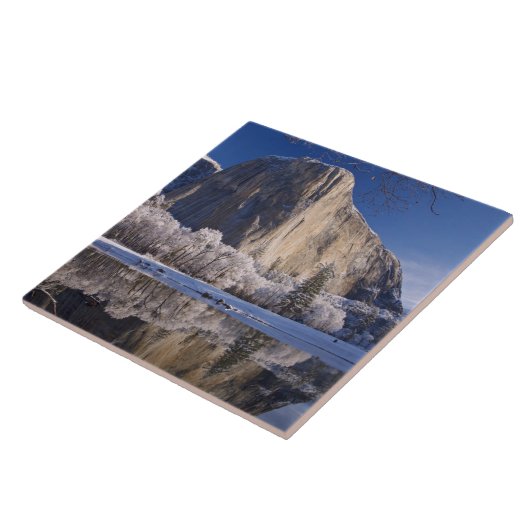 El Capitan reflektiert in den Merced River in 2 Fliese (Seite)