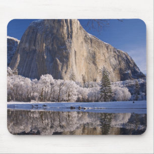 El Capitan reflektiert in den Merced River in 2 Mousepad