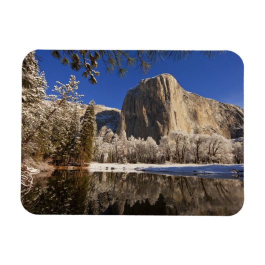 El Capitan reflektiert in den Merced River in Magnet (Horizontal)