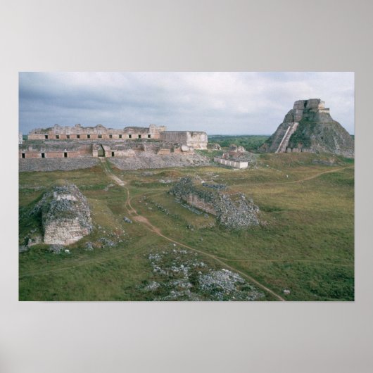 El Castillo und das Nonnenkloster Poster (Vorne)