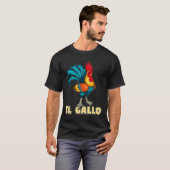 El Gallo Hahn Hühnerbauer T-Shirt (Vorne ganz)