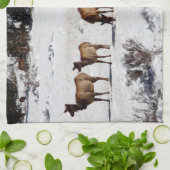 Elch im Schnee Küchentuch (Gefaltet)