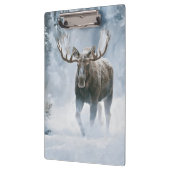 Elchbulle durchquert borealen Schnee Klemmbrett (Links)