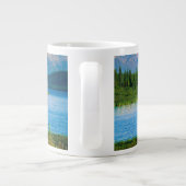 Elchbulle im Wonder Lake Jumbo-Tasse (Rückseite)