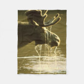 Elche, die seinen Kopf in Wasser eintauchen Fleecedecke (Vorderseite)