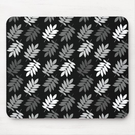 Elder Leaf Pattern Black White Grey Mousepad (Vorne)