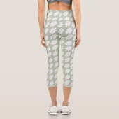 Elder Leaf Pattern White on Green Capri Leggings (Rückseite)