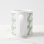 Elder Leaf Pattern White on Green Jumbo-Tasse (Rückseite)