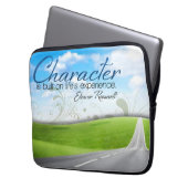 Eleanor Roosevelt Inspiration Zitat "Charakter" Laptopschutzhülle (Vorderseite Links)