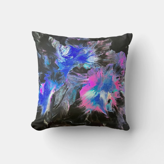 Electric Bloom Abstract Throw Pillow Kissen (Vorderseite)
