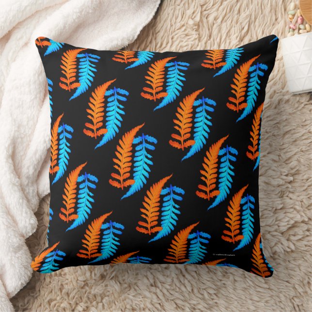 Electric Blue Fiery Orange Japanisch gestrichene F Kissen (Decke)