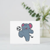 Elefant als Fußballspieler mit Fußball Postkarte (Stehend Vorderseite)