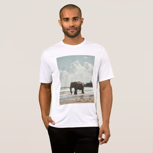 Elefant am Strand T-Shirt (Vorne ganz)