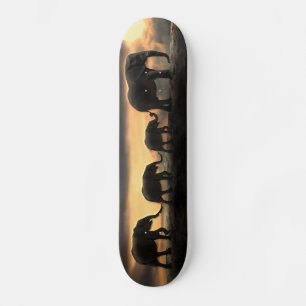 Elefant an der natürlichen Landbrücke Skateboard