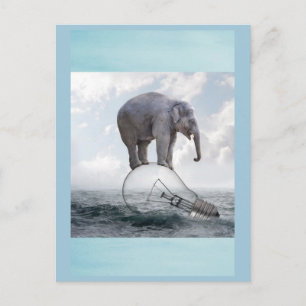 Elefant auf Glühbirne ausbalancieren Postkarte
