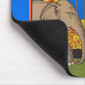 Elefant, der durch den schwarzen Leopardenkäfig sp Mousepad (Ecke)