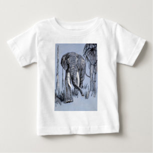 Elefant, der durch die waldreiche Savanne in Blau Baby T-shirt