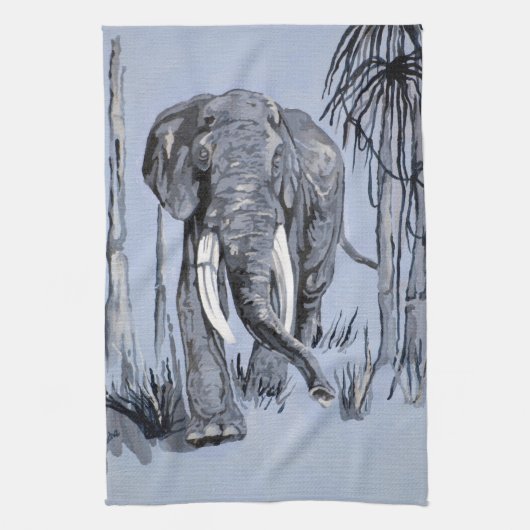 Elefant, der durch die waldreiche Savanne in Blau Handtuch (Vertikal)