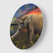 Elefant draußen in der Savanne Tierebene Große Wanduhr (Winkel)
