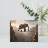 Elefant geht auf dem Seil Kunst Postkarte (Stehend Vorderseite)