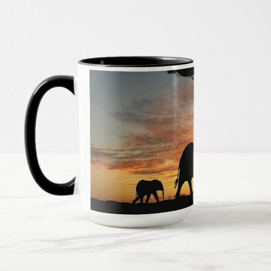 Elefant in der wilden Tasse (Links)