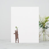 Elefant klettert auf einer Leiter (Stehend Vorderseite)